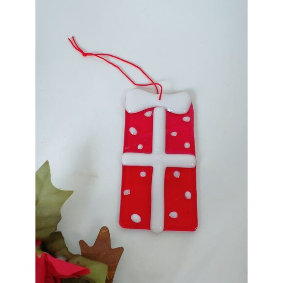 Vintage Holiday Ceramic & Glass Ornament Set With Angels Santa Star & Gift Desig - Picture 15 of 16